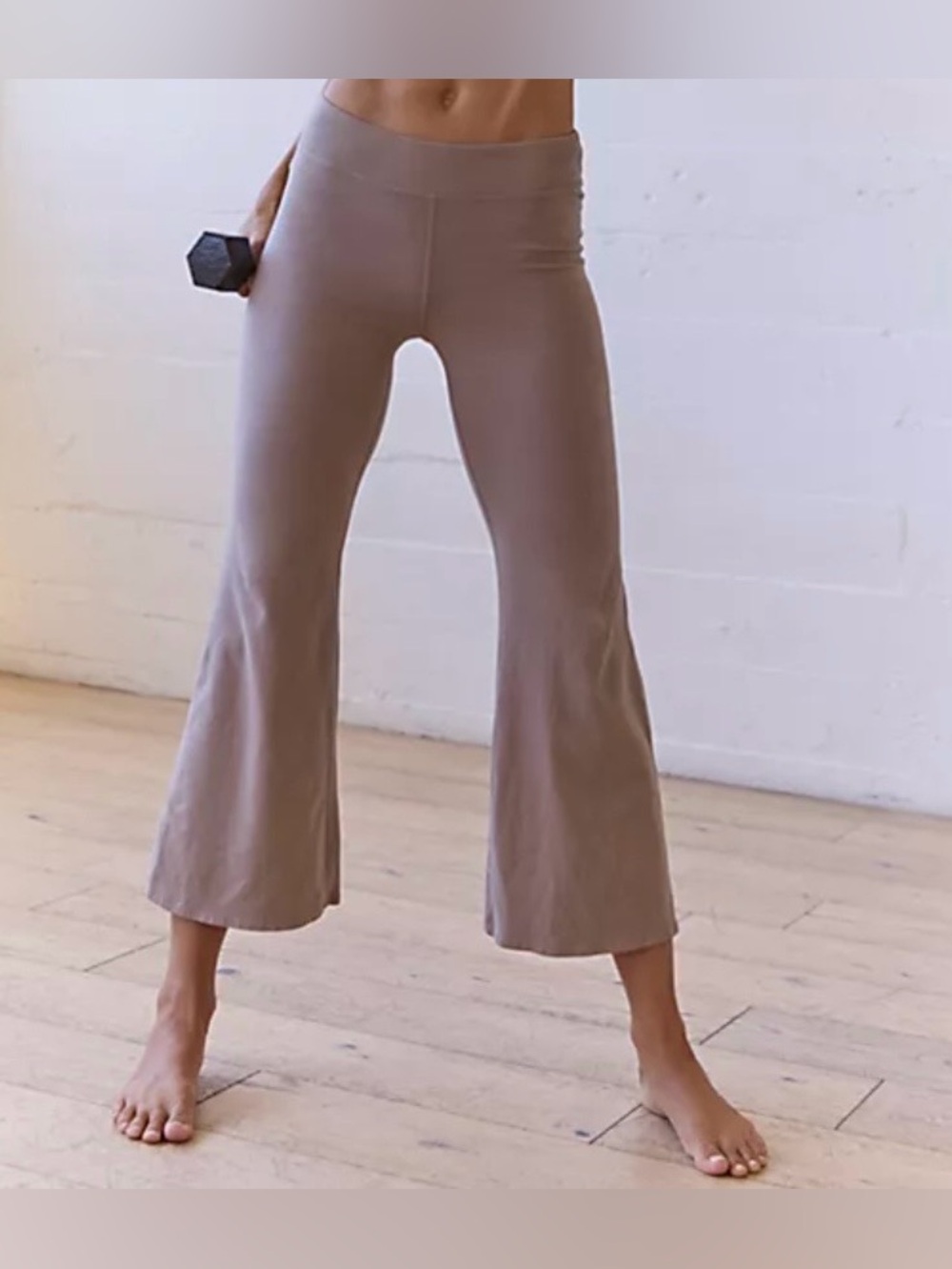 Free People Movement hot shot crop flares in olive